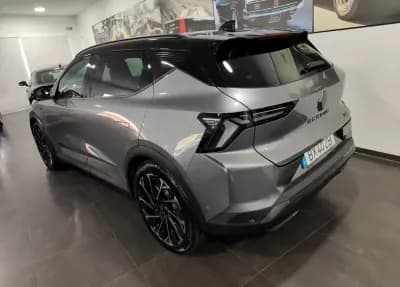 Vendo Renault Scénic E-Tech 2024 - 40990 EUR, 9000 km - AUTO.MOTO.pt