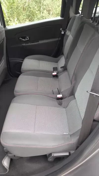 Sell Renault Grand Scénic 2016 - 9800 EUR, 192830 km - AUTO.MOTO.pt