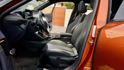 Sell Peugeot e-2008 2020 - 18900 EUR, 53838 km - AUTO.MOTO.pt