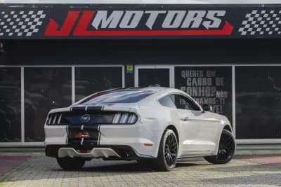 Vendo Ford Mustang 2016 - 30900 EUR, 101230 km - AUTO.MOTO.pt