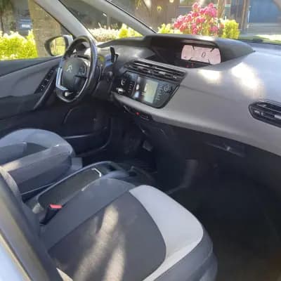 Vendo Citroën C4 Picasso 2016 - 13990 EUR, 168400 km - AUTO.MOTO.pt