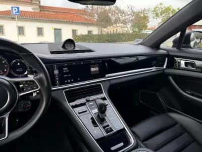 Vendo Porsche Panamera 2017 - 58990 EUR, 114000 km - AUTO.MOTO.pt