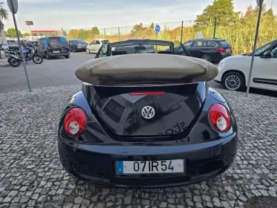 Vendo Volkswagen New Beetle Cabriolet 2010 - 9950 EUR, 117000 km - AUTO.MOTO.pt