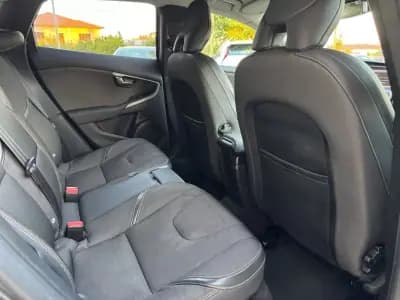 Sell Volvo V40 Cross Country 2013 - 13500 EUR, 164000 km - AUTO.MOTO.pt