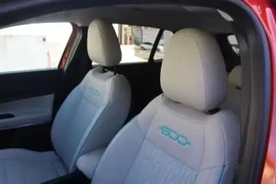 Vendo Fiat 600e 2023 - 29980 EUR, 7039 km - AUTO.MOTO.pt