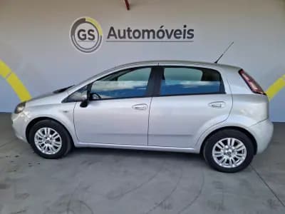 Sell Fiat Punto 2014 - 5750 EUR, 175000 km - AUTO.MOTO.pt