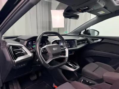 Vendo Audi Q4 e-tron 2021 - 27750 EUR, 142000 km - AUTO.MOTO.pt