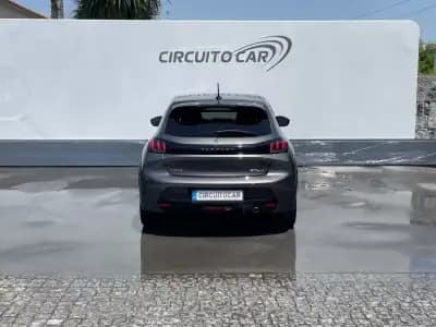 Sell Peugeot 208 2020 - 17500 EUR, 29713 km - AUTO.MOTO.pt