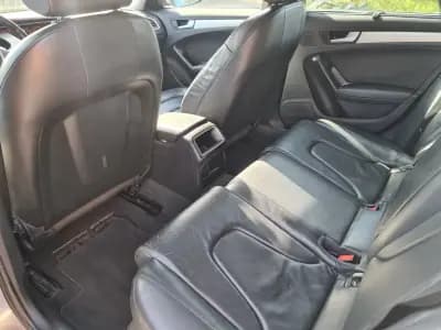 Vendo Audi A4 Avant 2011 - 11500 EUR, 253280 km - AUTO.MOTO.pt