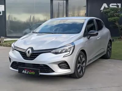 Sell Renault Clio 2023 - 13500 EUR, 152386 km - AUTO.MOTO.pt