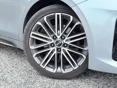 Vendo Kia ProCeed 2019 - 22490 EUR, 127000 km - AUTO.MOTO.pt