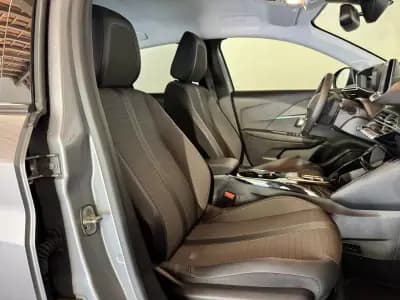 Sell Peugeot e-208 2023 - 22500 EUR, 24843 km - AUTO.MOTO.pt