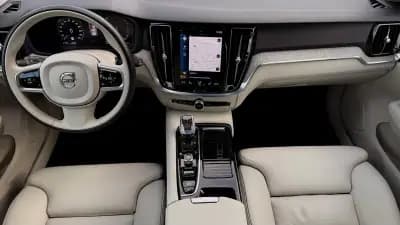 Sell Volvo V60 2020 - 26500 EUR, 129000 km - AUTO.MOTO.pt