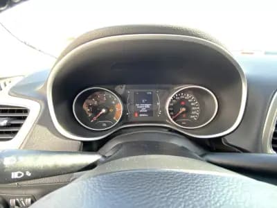 Vendo Jeep Compass 2017 - 16500 EUR, 93763 km - AUTO.MOTO.pt