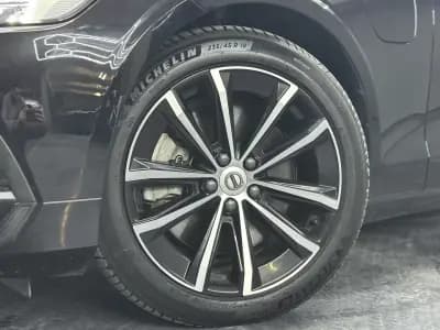 Vendo Volvo V60 2023 - 37500 EUR, 75000 km - AUTO.MOTO.pt