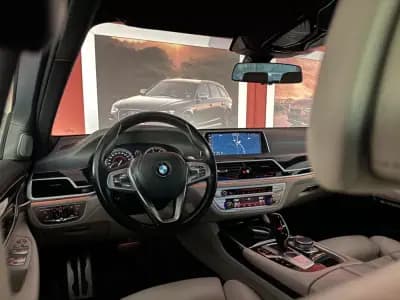 Vendo BMW 730 2017 - 44990 EUR, 79085 km - AUTO.MOTO.pt