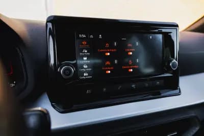 Sell SEAT Arona 2023 - 17500 EUR, 52100 km - AUTO.MOTO.pt