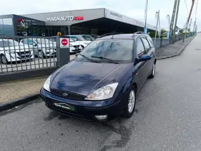 Vendo Ford Focus 2002 - 1800 EUR, 400000 km - AUTO.MOTO.pt