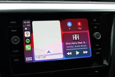 Vendo Volkswagen Arteon 2021 - 25990 EUR, 155000 km - AUTO.MOTO.pt