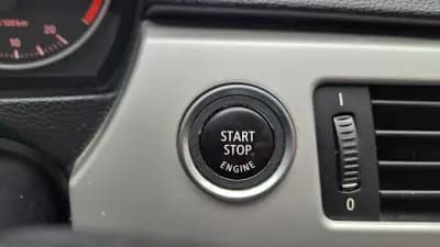 Vendo BMW 320 2010 - 12890 EUR, 157813 km - AUTO.MOTO.pt