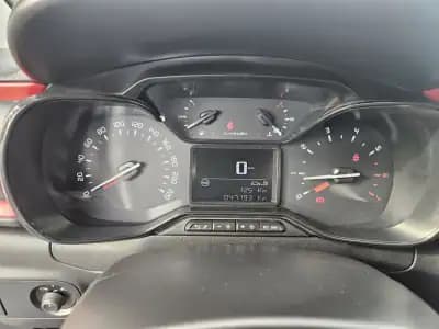 Vendo Citroën C3 2021 - 13800 EUR, 47300 km - AUTO.MOTO.pt