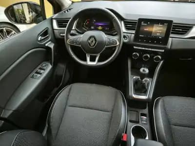 Vendo Renault Captur 2022 - 18900 EUR, 28032 km - AUTO.MOTO.pt