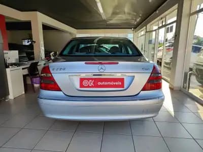 Vendo Mercedes-Benz E 220 2003 - 5500 EUR, 500000 km - AUTO.MOTO.pt