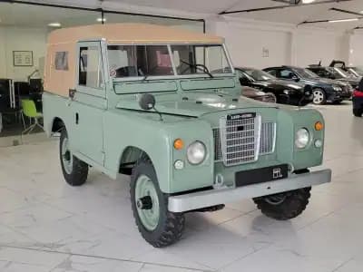 Vendo Land Rover Serie III 1973 - 35000 EUR, 87484 km - AUTO.MOTO.pt