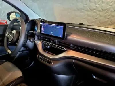 Sell Fiat 500e C 2022 - 28990 EUR, 7468 km - AUTO.MOTO.pt