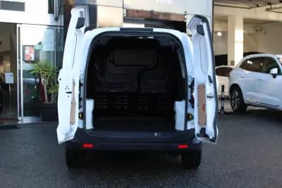 Sell Ford Transit Courier 2020 - 12400 EUR, 140939 km - AUTO.MOTO.pt