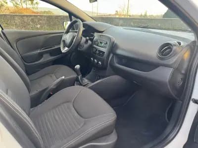 Sell Renault Clio 2016 - 9990 EUR, 114000 km - AUTO.MOTO.pt