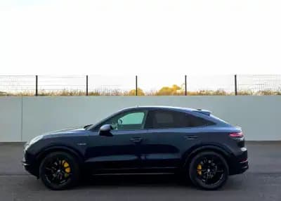 Vendo Porsche Cayenne Coupé 2021 - 89900 EUR, 57000 km - AUTO.MOTO.pt