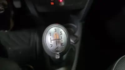 Vendo Dacia Sandero 2018 - 10990 EUR, 129000 km - AUTO.MOTO.pt