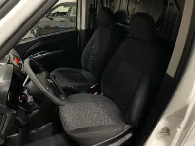 Vendo Opel Combo 2017 - 6950 EUR, 204500 km - AUTO.MOTO.pt