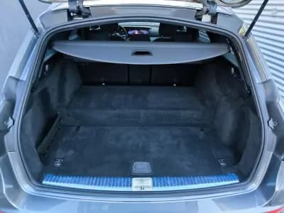 Sell Mercedes-Benz E 300 2021 - 33950 EUR, 148000 km - AUTO.MOTO.pt