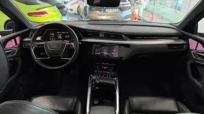 Vendo Audi e-tron Sportback 2020 - 36990 EUR, 52814 km - AUTO.MOTO.pt