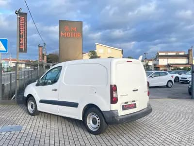Sell Peugeot Partner 2017 - 9500 EUR, 198000 km - AUTO.MOTO.pt