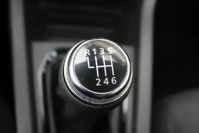 Vendo Renault Clio 2023 - 15900 EUR, 53000 km - AUTO.MOTO.pt