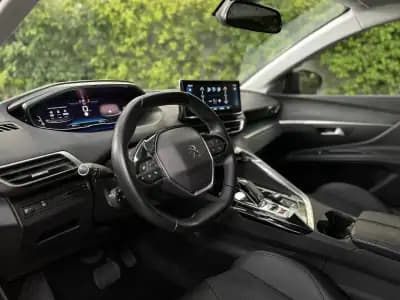 Vendo Peugeot 3008 2022 - 22900 EUR, 94000 km - AUTO.MOTO.pt