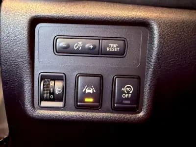 Sell Nissan Micra 2022 - 15000 EUR, 89950 km - AUTO.MOTO.pt