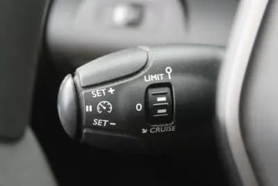 Vendo Peugeot Partner 2022 - 10976 EUR, 135000 km - AUTO.MOTO.pt