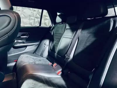 Vendo Mercedes-Benz C 300 2022 - 40990 EUR, 95187 km - AUTO.MOTO.pt