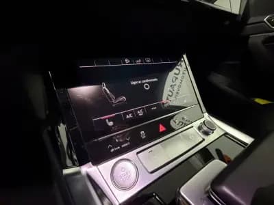 Vendo Audi e-tron 2019 - 27990 EUR, 113000 km - AUTO.MOTO.pt