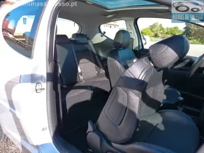 Sell Peugeot 207 2007 - 6000 EUR, 115000 km - AUTO.MOTO.pt