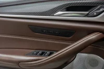 Vendo BMW 550 2019 - 65950 EUR, 141950 km - AUTO.MOTO.pt