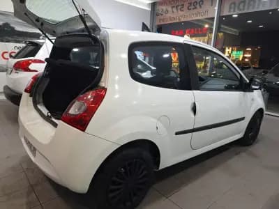 Vendo Renault Twingo 2014 - 5900 EUR, 161264 km - AUTO.MOTO.pt