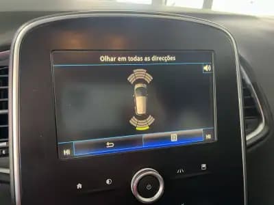 Sell Renault Scénic 2017 - 15800 EUR, 156509 km - AUTO.MOTO.pt