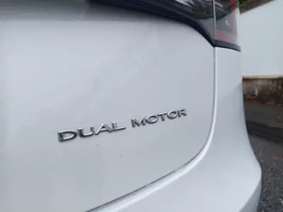 Vendo Tesla Model 3 2021 - 26490 EUR, 93800 km - AUTO.MOTO.pt