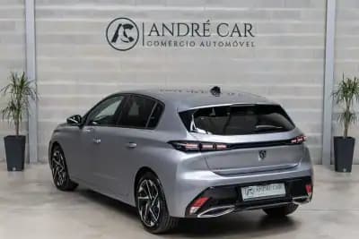 Vendo Peugeot 308 2023 - 19950 EUR, 38478 km - AUTO.MOTO.pt