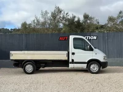 Vendo Renault Master 2001 - 4990 EUR, 399900 km - AUTO.MOTO.pt